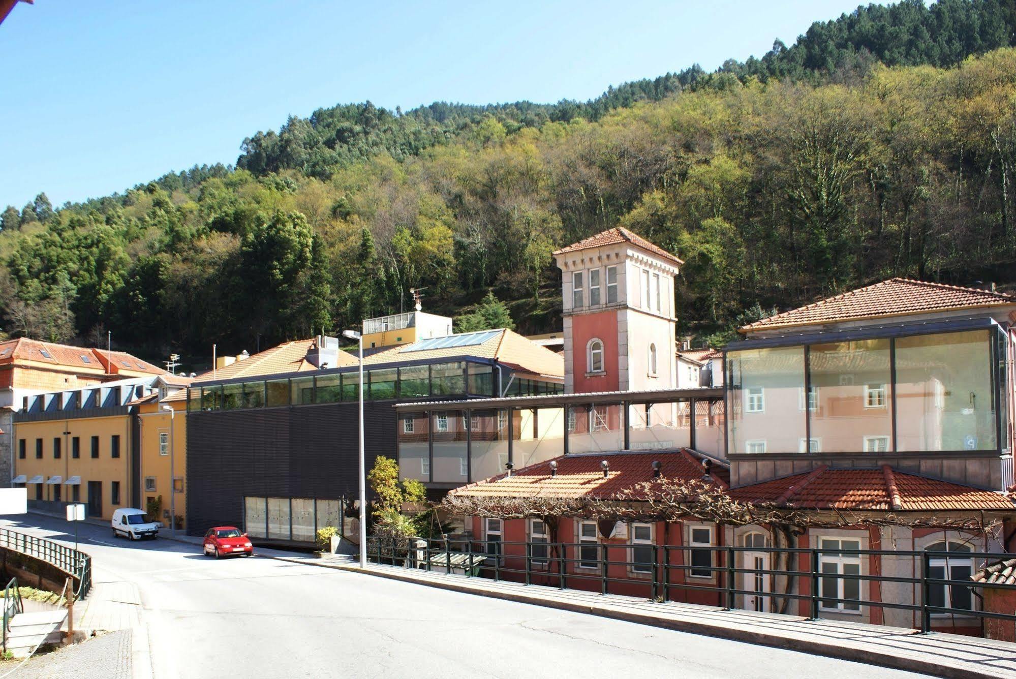 Hotel Apartamentos Geres Ribeiro Exterior photo