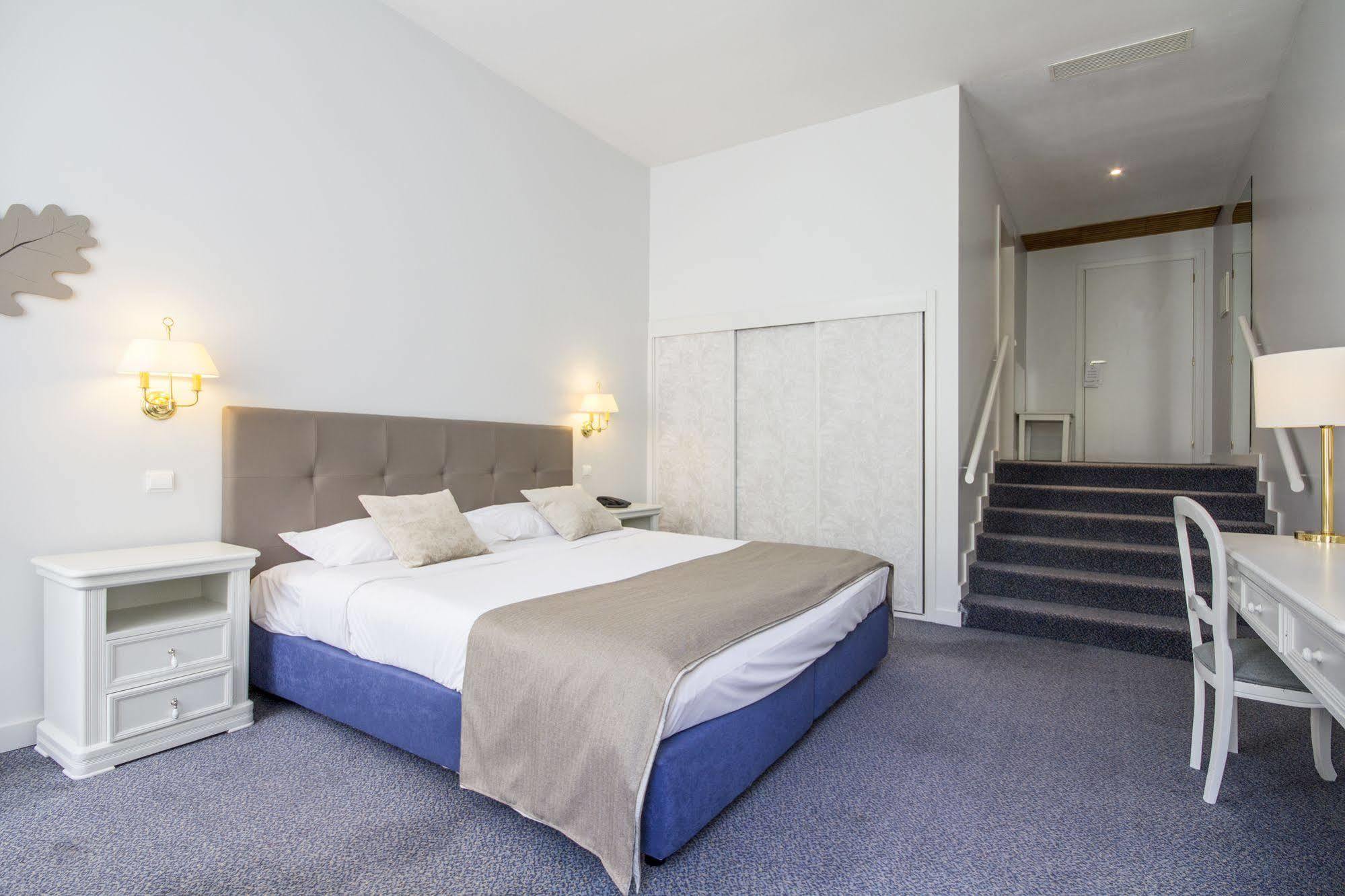 Hotel Apartamentos Geres Ribeiro Exterior photo
